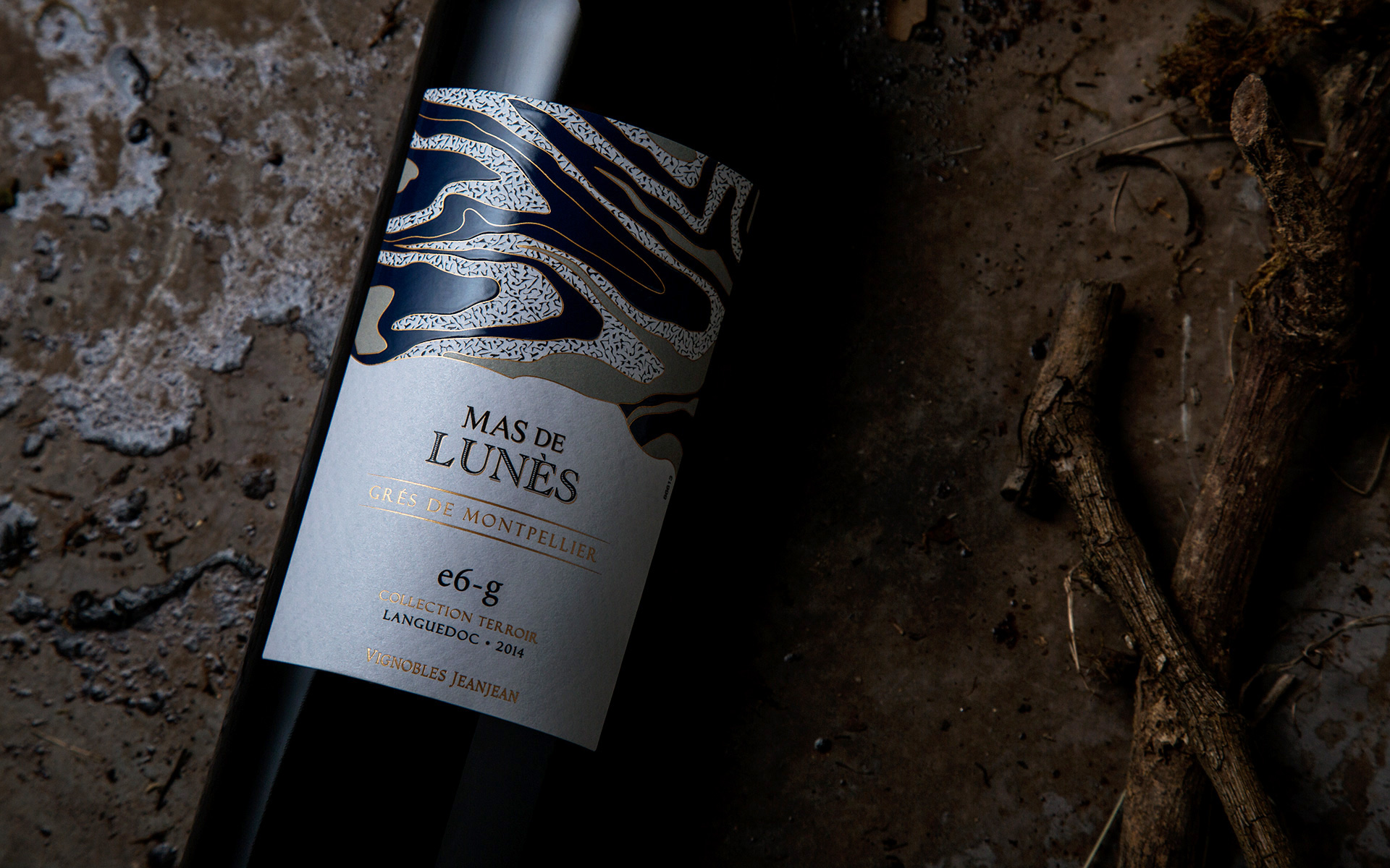 Wine label design